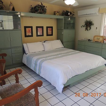 Casa Larrea Inn Palm Desert Luaran gambar